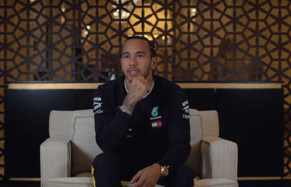 Il pilota di F1 Lewis Hamilton avrebbe messo gli occhi sul team Gresini MotoGP